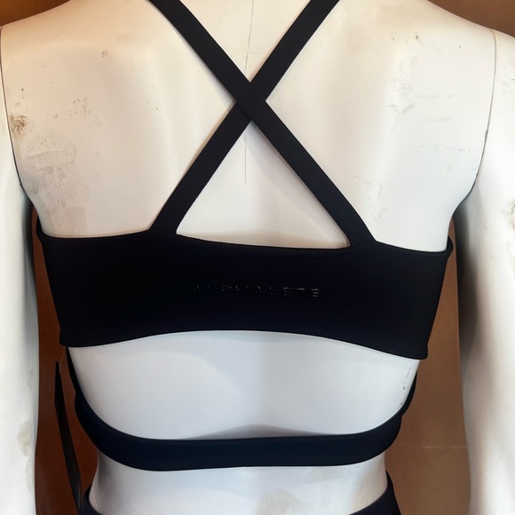 Alphalete Surface Altitude Bra - Black - Picture 2 of 4